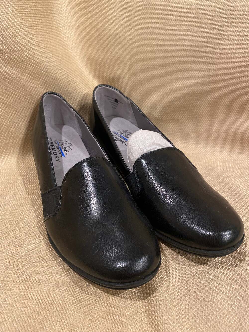 Women’s Sz 8 1/2M Life Stride Slip On’s